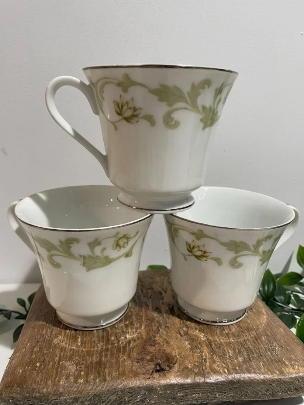 Mikasa Trousseau 9362 Fine China Creamer & 3 Coffee Cups Set Japan